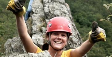 Klimmen tijdens een schoolkamp in de Ardennen