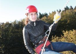 Abseilen tijdens een bedrijfsuitje in Gelderland