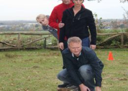 'Eilanden oversteek' tijdens een teambuilding en training in Gelderland